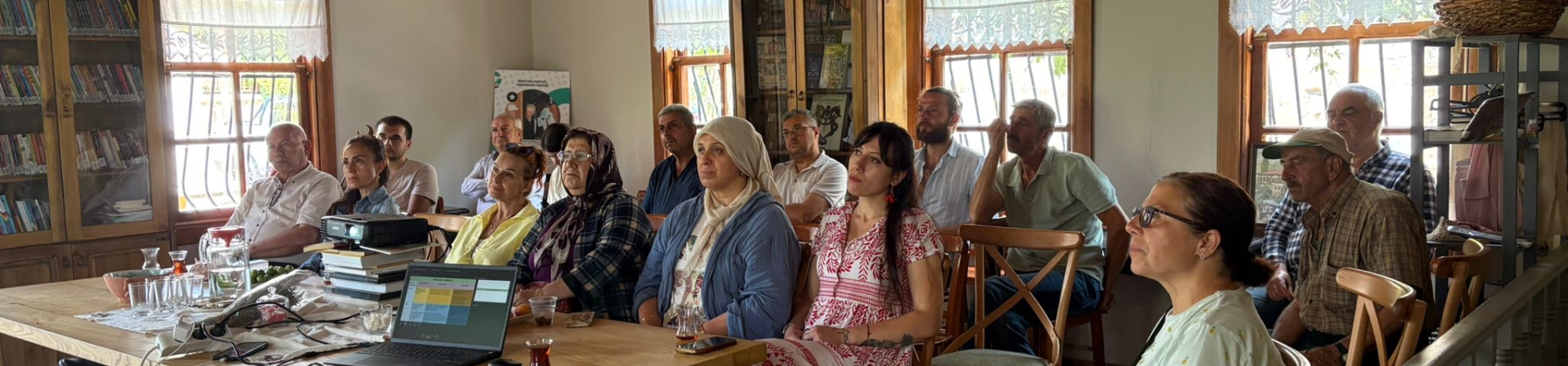 Gelecek Akademisi Yaz Seminerleri Birgi’de orman yangınları ve iklim krizini gündeme taşıdı