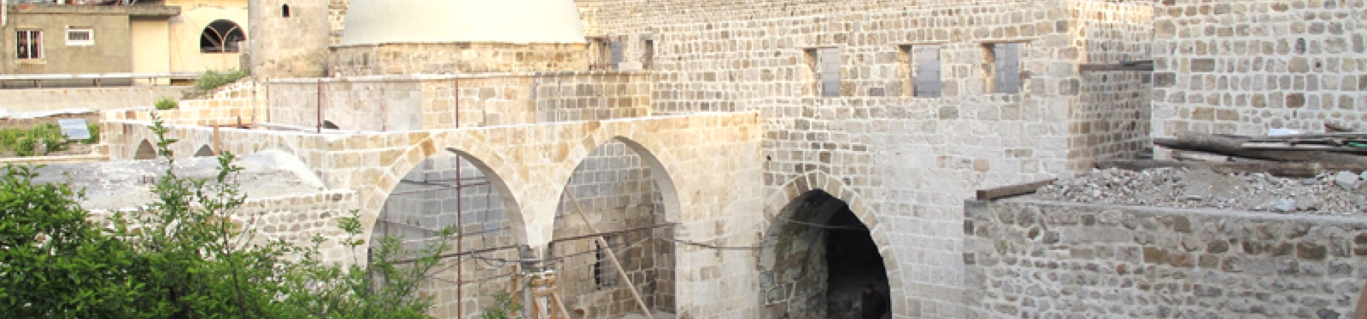 Hatay'da yerel yöneticiler ve uzmanlar bir araya geldi